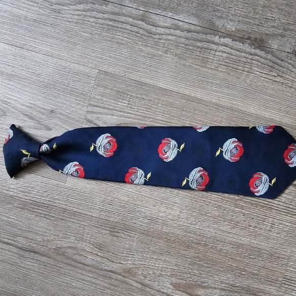 Vintage retro clip on tie navy blue with rose pattern - Picture 2 of 4